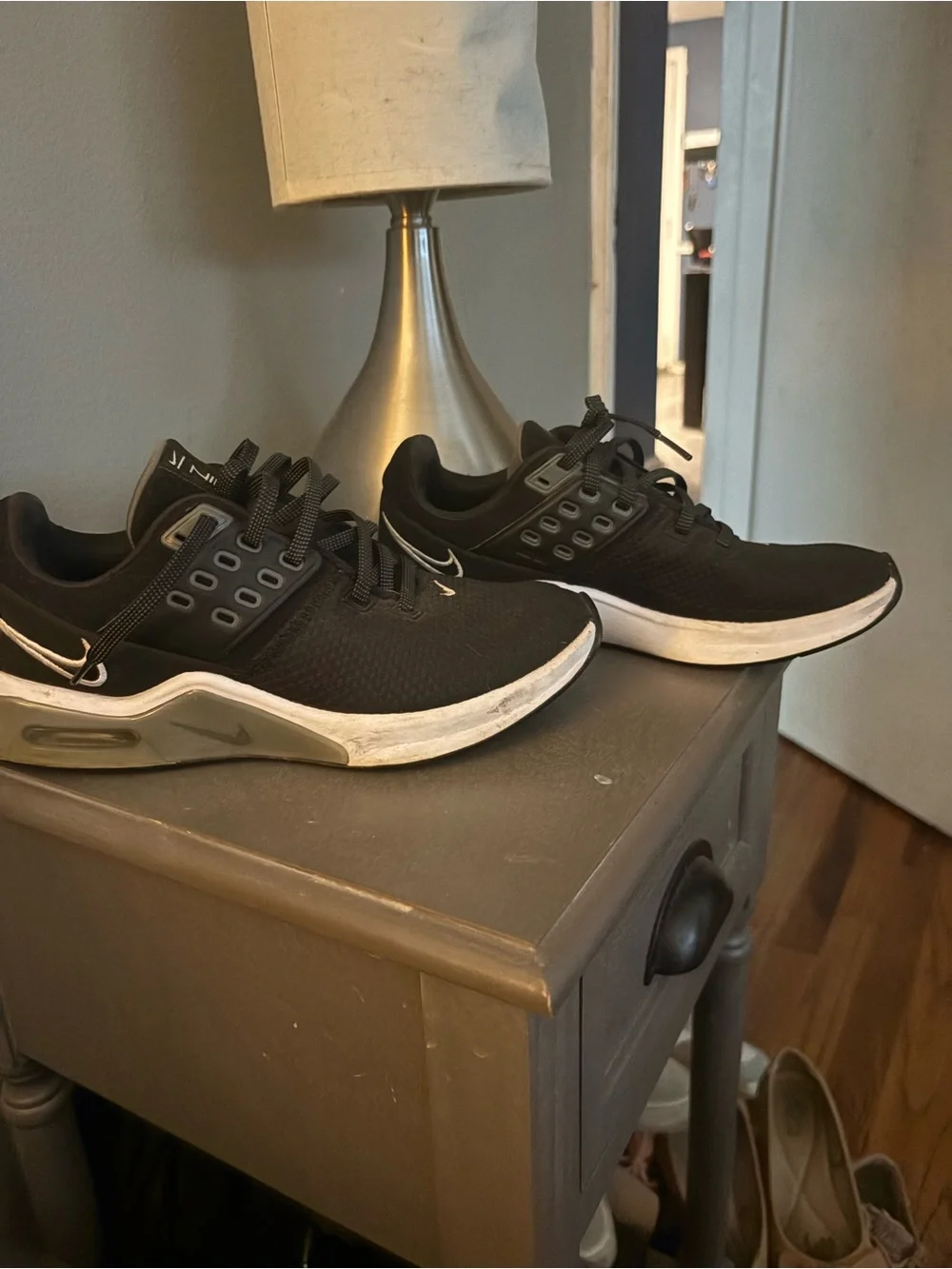 Nike women’s  Black Running Shoes - Lightweight Cushioned Design